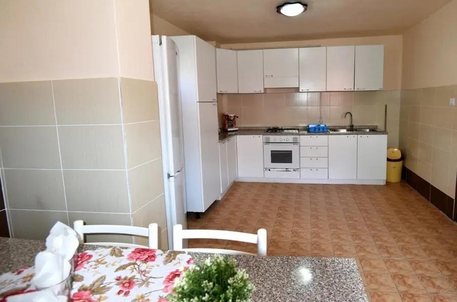 Vila Bianca Buşteni エクステリア 写真